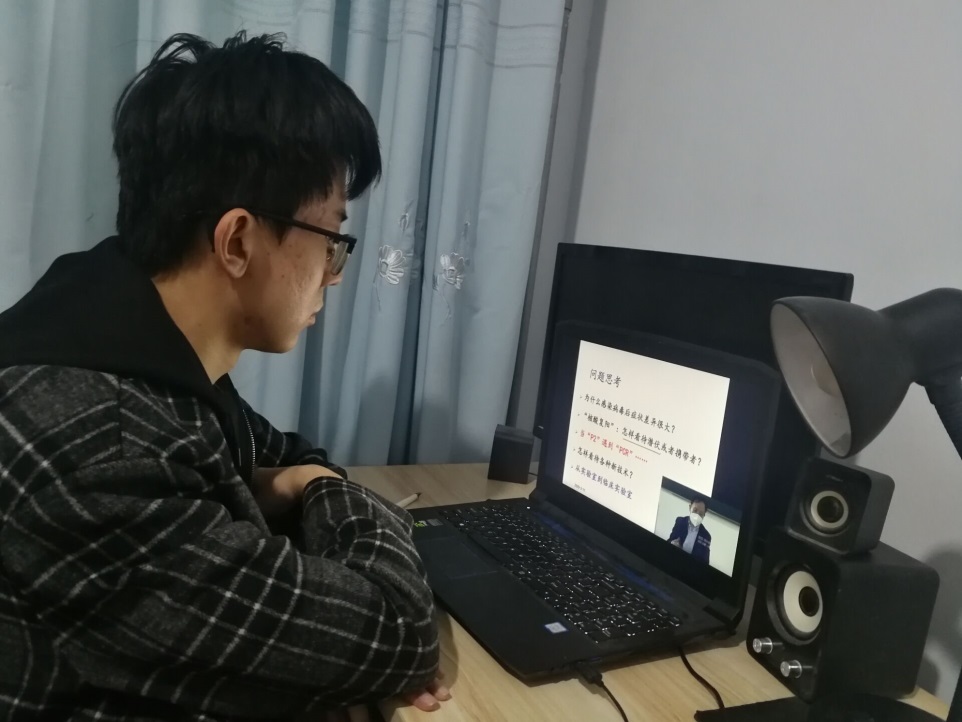 1584348165657023605.jpg 3.成人影片
一堂特殊课.jpg