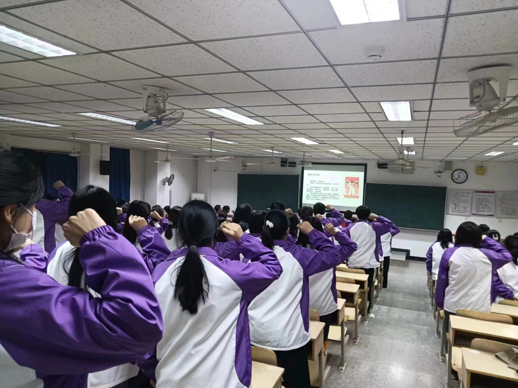 1711955835397064105.jpg 1711955835397064105.jpg