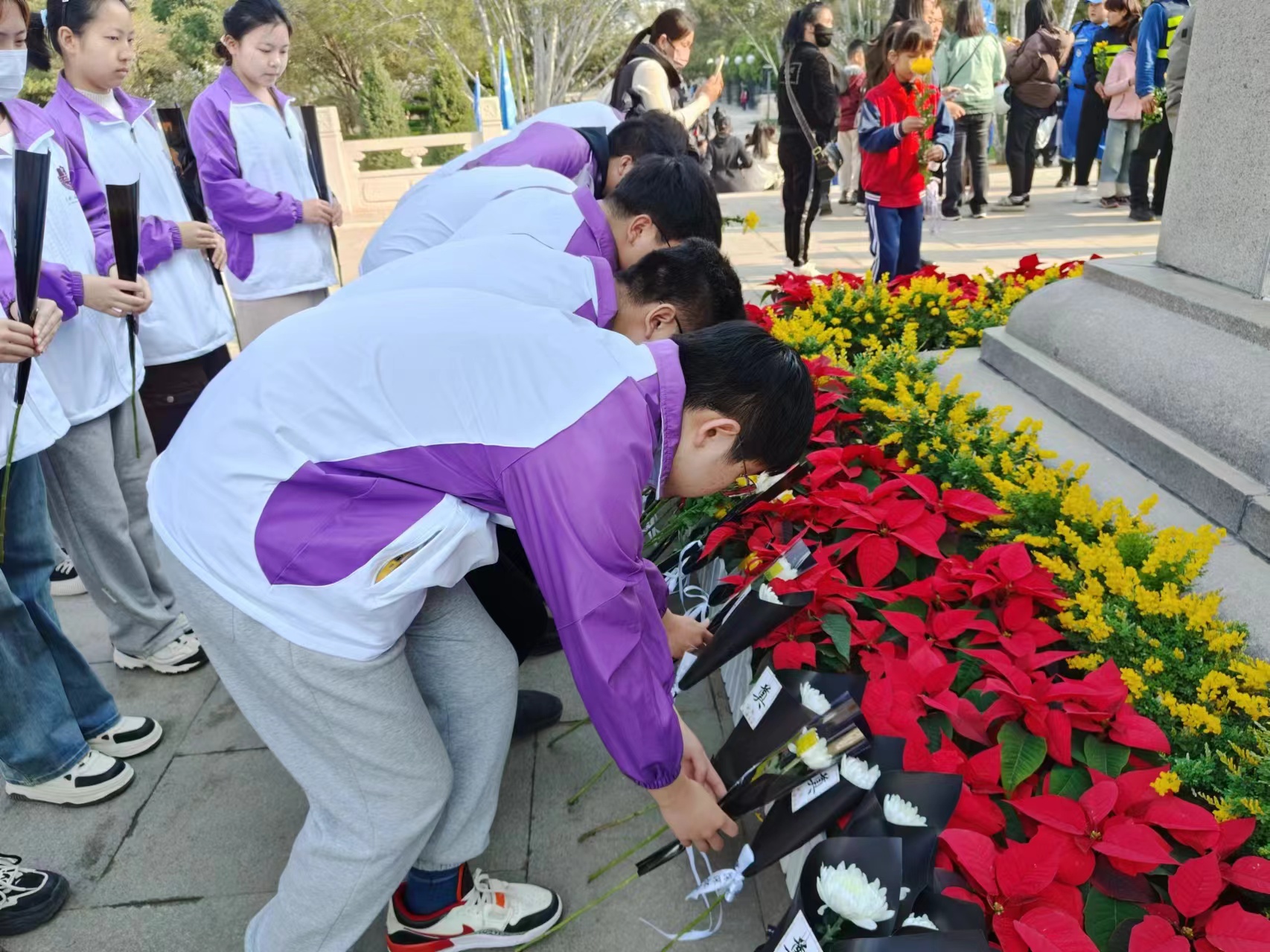 1712561398991085247.jpg 1712561398991085247.jpg